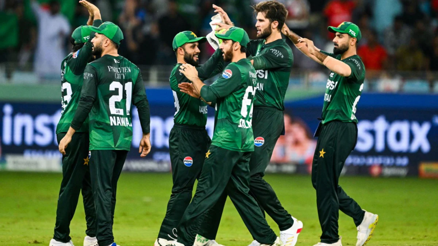 Pakistan Team Booked to Fly to Sri Lanka